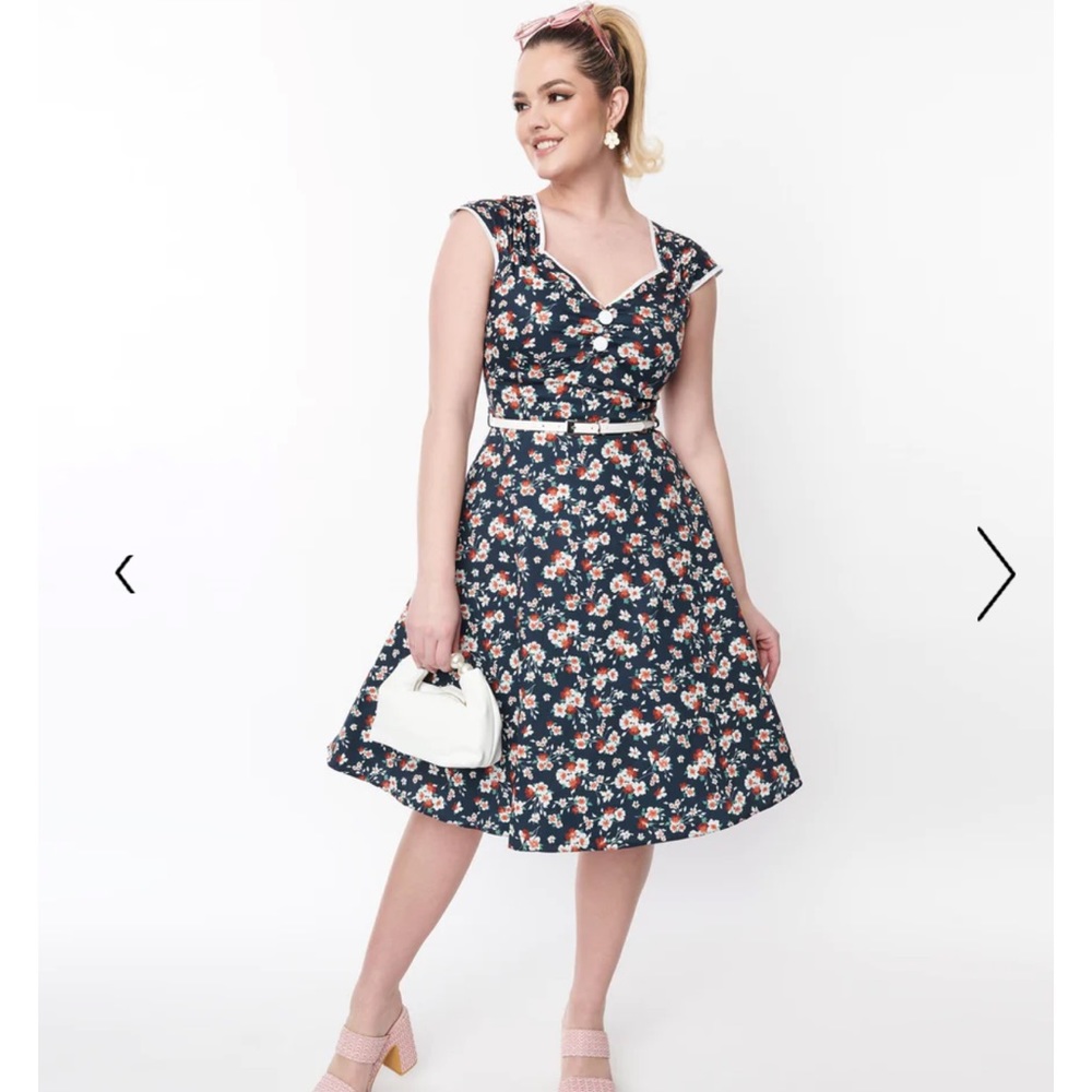 Unique vintage Isabella swing dress.